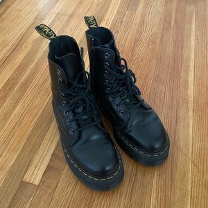 Platform Doc Martens